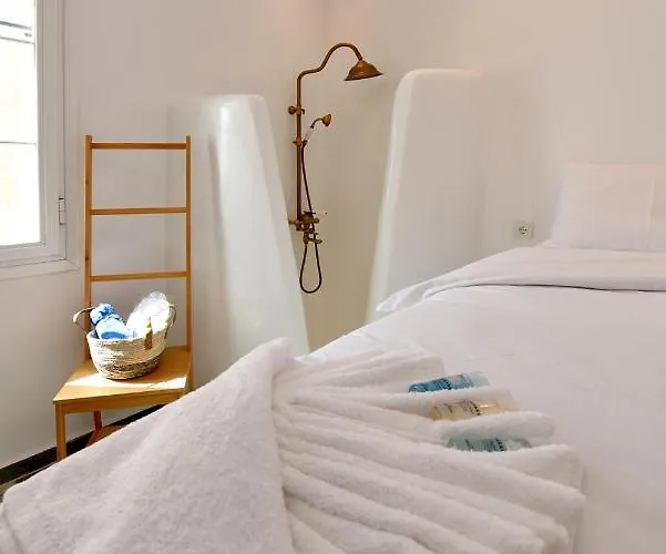 Blue Vorna Apartment